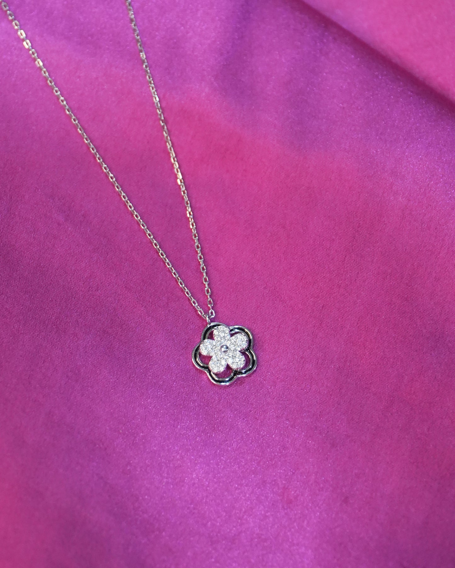 Fidget Daisy Nest Chain Pendant Set