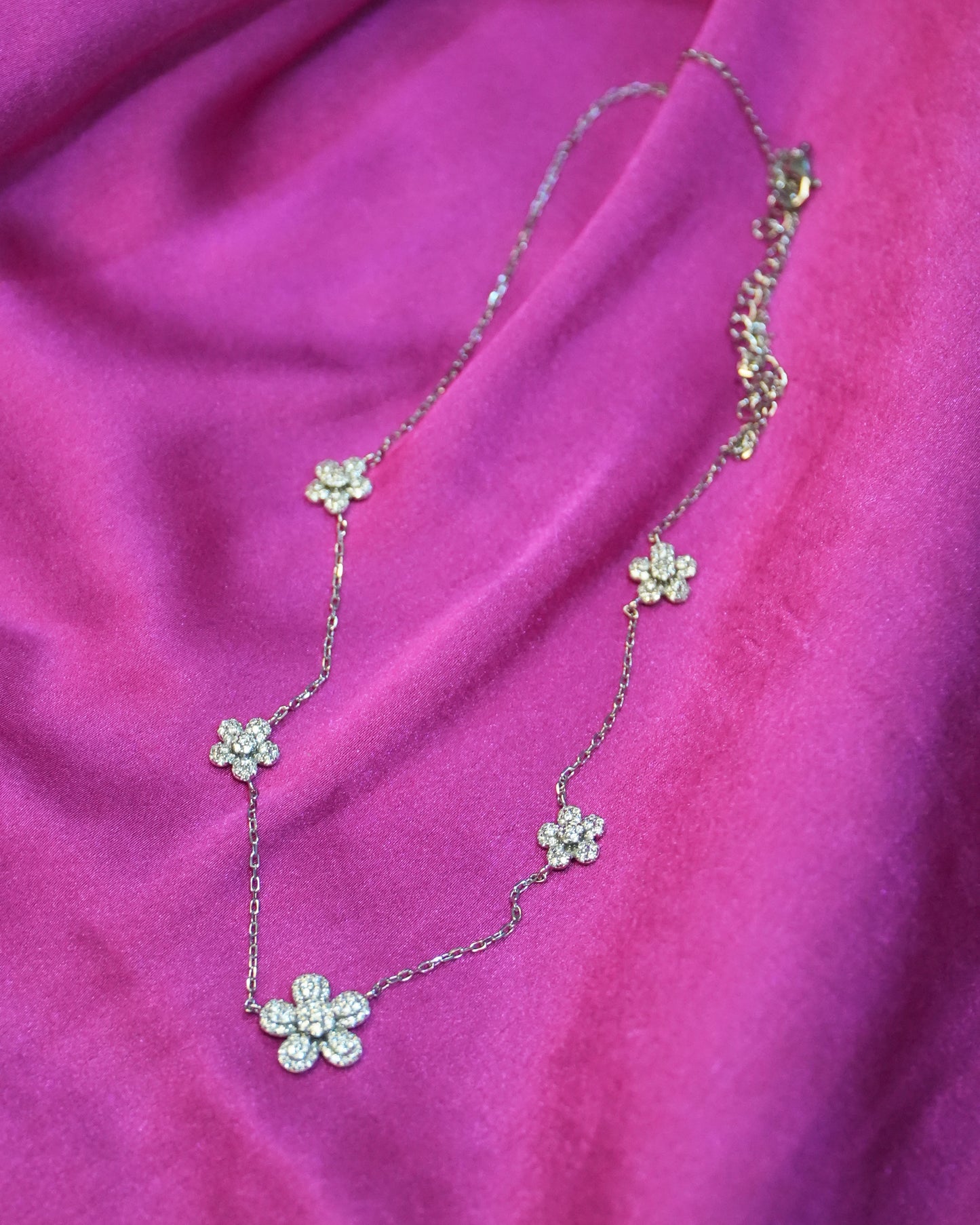 Sparkling White Flower CZ Chain Pendent Set